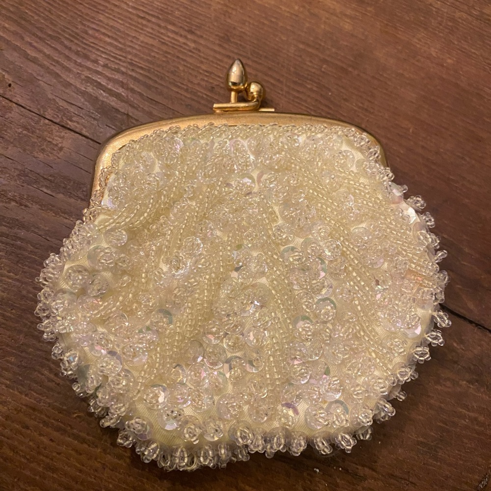 La Regale LTD Vintage coin purse